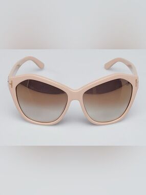 Tom Ford Nude Pink Cat-Eye Sunglasses with Brown Gradient Lenses